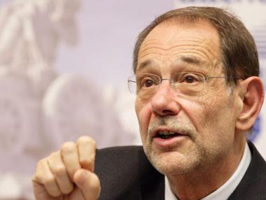 Повест за две реалности