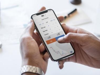 Пазарите колебливи на фона на напрегнатата среща на Г-7