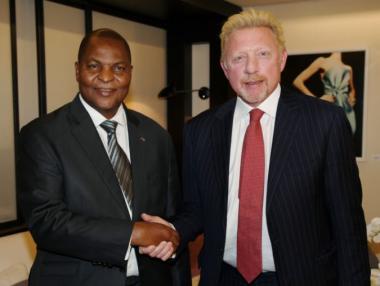 Бекер се опитва да избегне съд с дипломатически имунитет