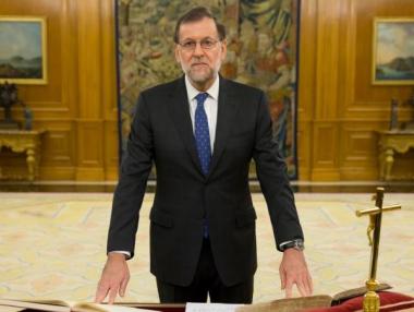 Бившият премиер на Испания Мариано Рахой се върна към старата си професия