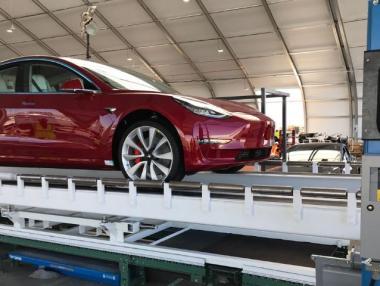 Tesla отчете най-голямата загуба в историята си