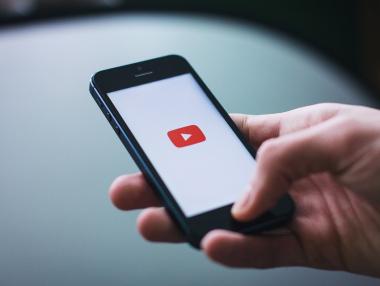 YouTube ограничава опцията за „пропускане на реклами“