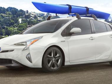 Toyota изтегля от пазара 1 милион хибридни коли заради проблем с кабелите