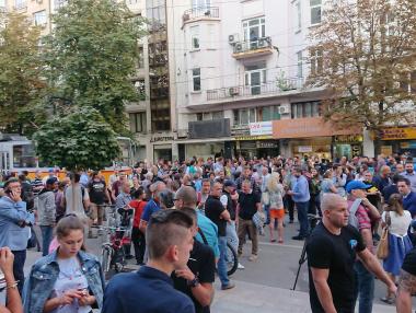 Стотици на протест срещу репресията над разследващи журналисти