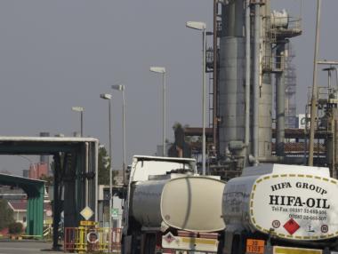 Цените на петрола са на двуседмично дъно