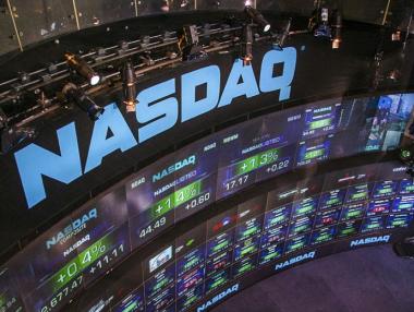 Apple и Netflix изтриха близо 2% от пазарната си капитализация