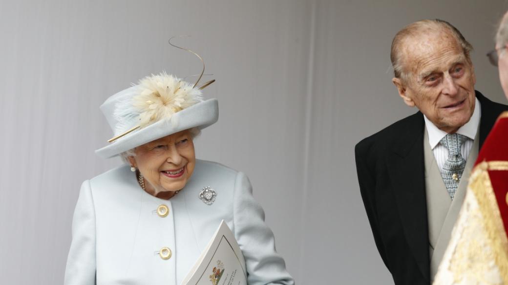 Кралица Елизабет II приема Румен Радев в Бъкингамския дворец