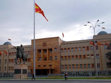 Македонските управляващи твърдят, че имат мнозинство за промяна на конституцията