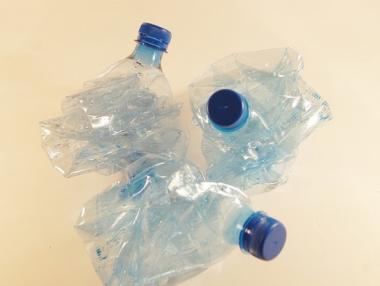 Пътуването с метро в Истанбул вече може да се плаща с пластмасови бутилки