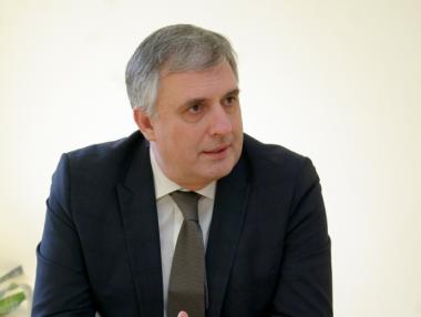 Калфин очаква избухването на „социална бомба“ в държавата