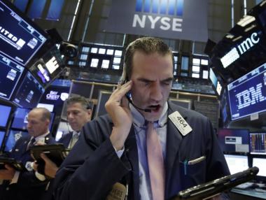 Вниманието на инвеститорите все още е насочено в Италия и бюджетния й дефицит