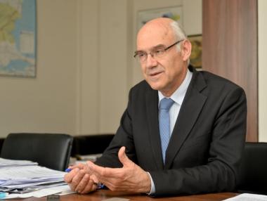 КЕВР: Ако се запазят цените на петрола, парното и тока няма да поскъпнат