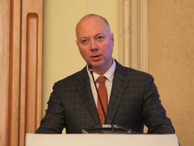 Желязков: Нови влакове може и да няма до три години