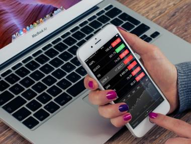 Силна волатилност беляза търговията в САЩ