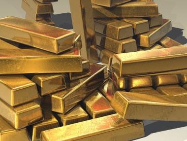 Цената на златото остана под натиска на щатската валута