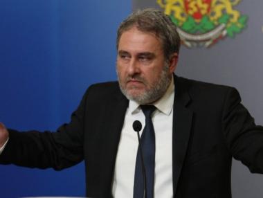 „Посягаш ли на министъра на културата, посягаш на цялата култура“